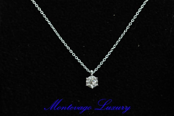 Picture of COLLANA CON PUNTO LUCE 0.51 CT