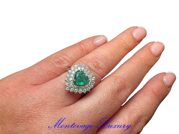 Immagine di ANELLO CON SMERALDO A CUORE 1.63 CT E DIAMANTI