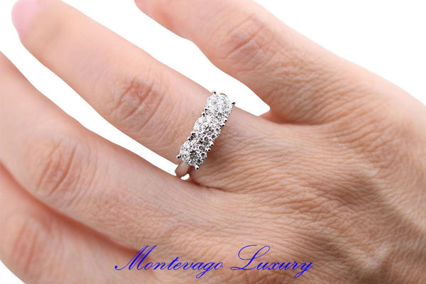 Picture of ANELLO EFFETTO TRILOGY 0.67 CT
