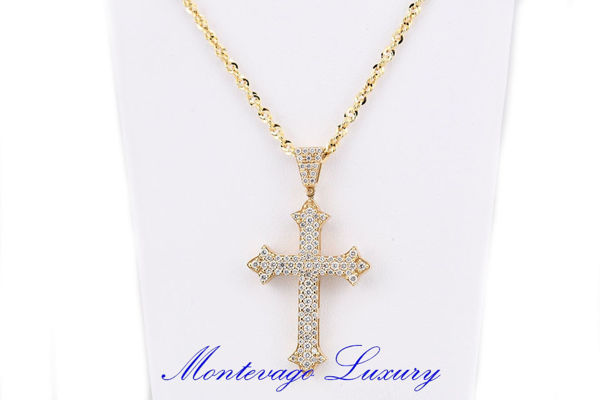 Picture of COLLANA CON CROCE DI DIAMANTI 1 ct