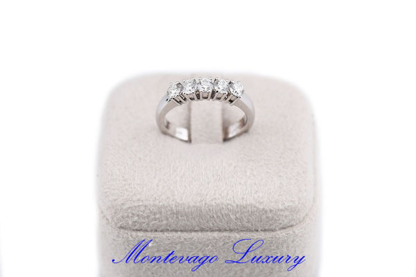 Picture of ANELLO VERETTA 5 PIETRE 1.25 CT