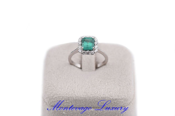 Immagine di ANELLO CON SMERALDO 1.28 CT E DIAMANTI