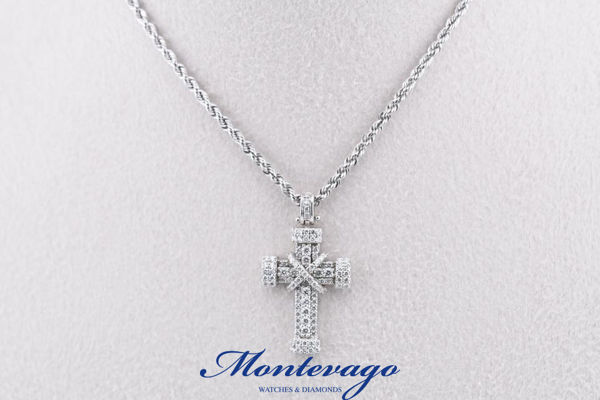Immagine di COLLANA CON CROCE DI DIAMANTI 1.13 CT